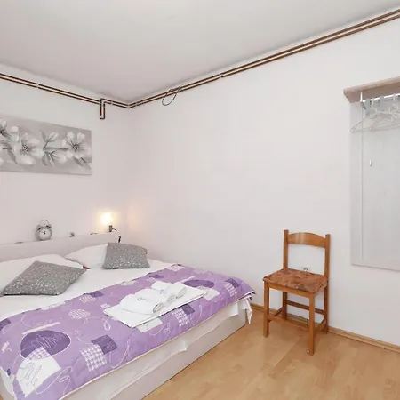 Bilberry Apartment