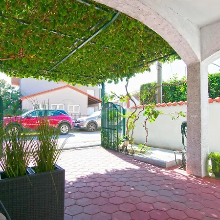 Apartamento Bilberry Biograd Na Moru